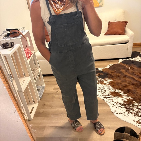 Pants - NWT Zenana washed knot Ashley black overalls